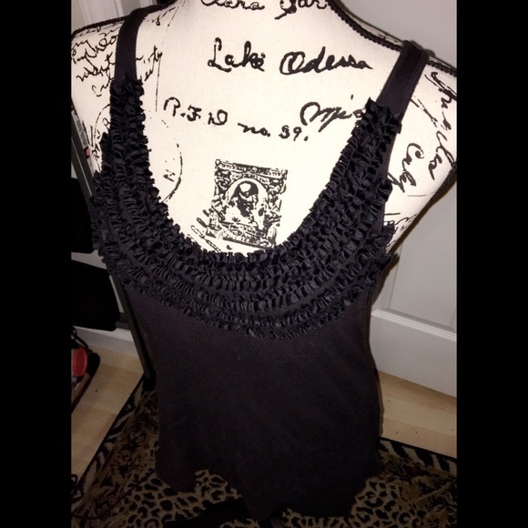 Black Ruffled Tank - Picture 3 of 4